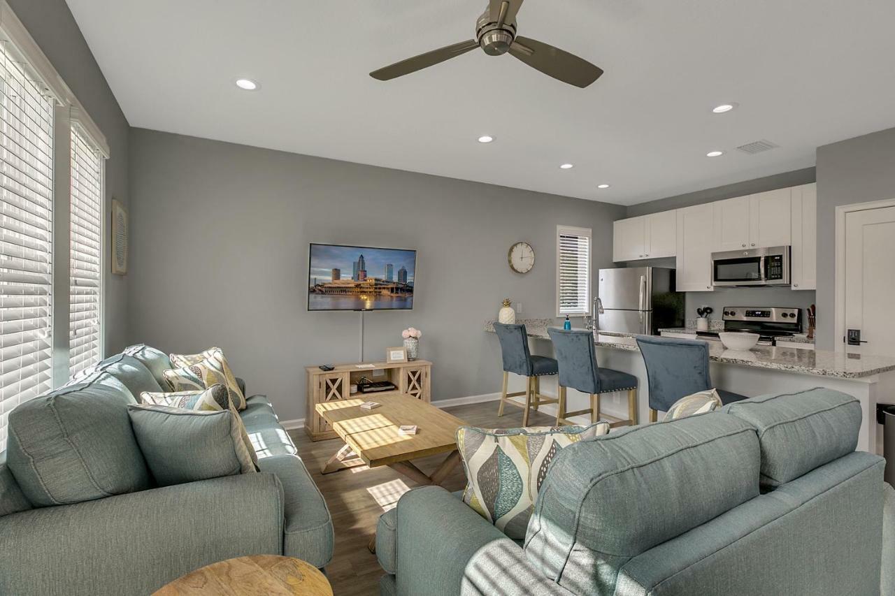 New 3/2 Duplex Minutes From Heart Of Tampa -Unit B Leilighet Eksteriør bilde