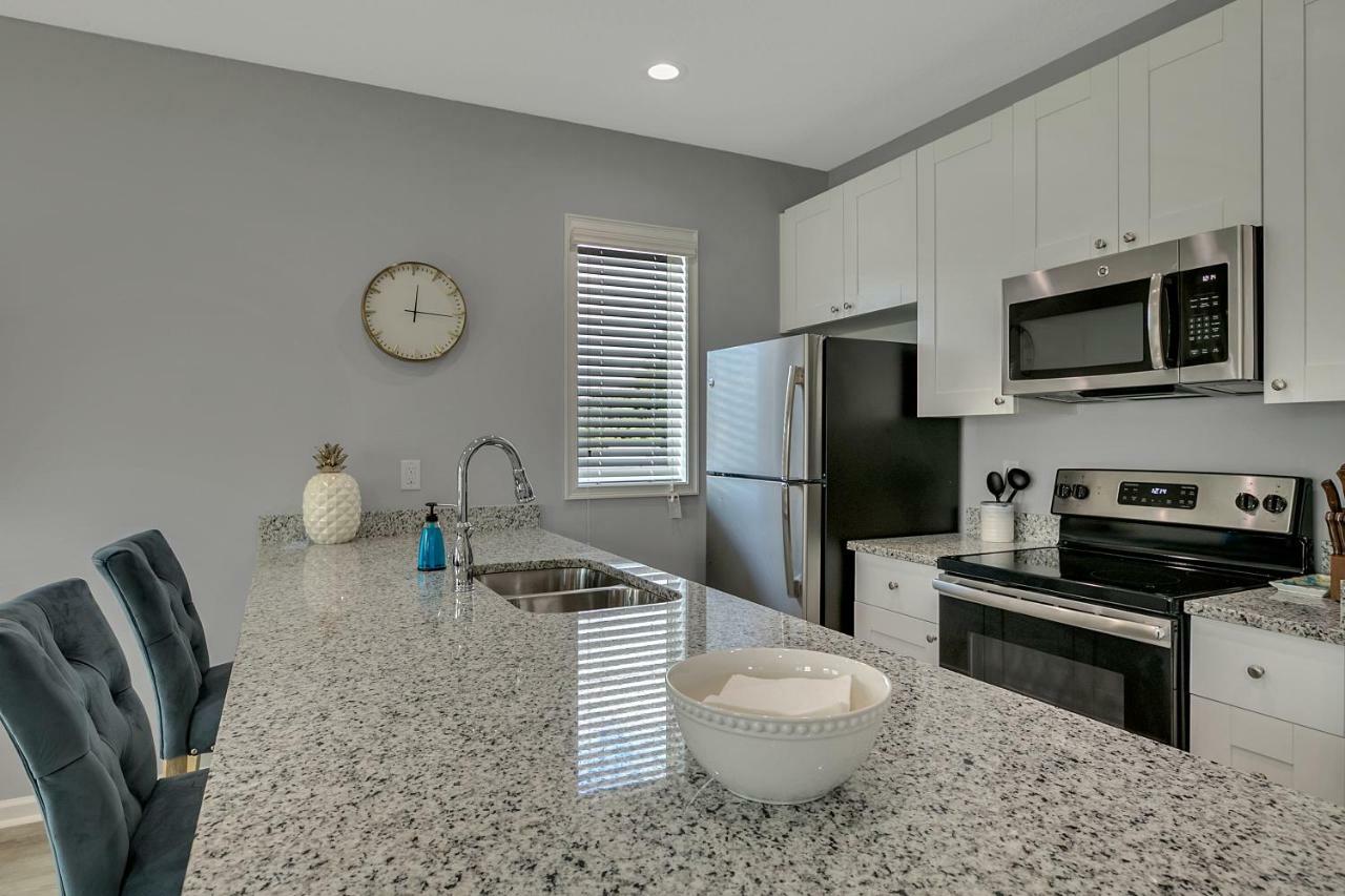 New 3/2 Duplex Minutes From Heart Of Tampa -Unit B Leilighet Eksteriør bilde