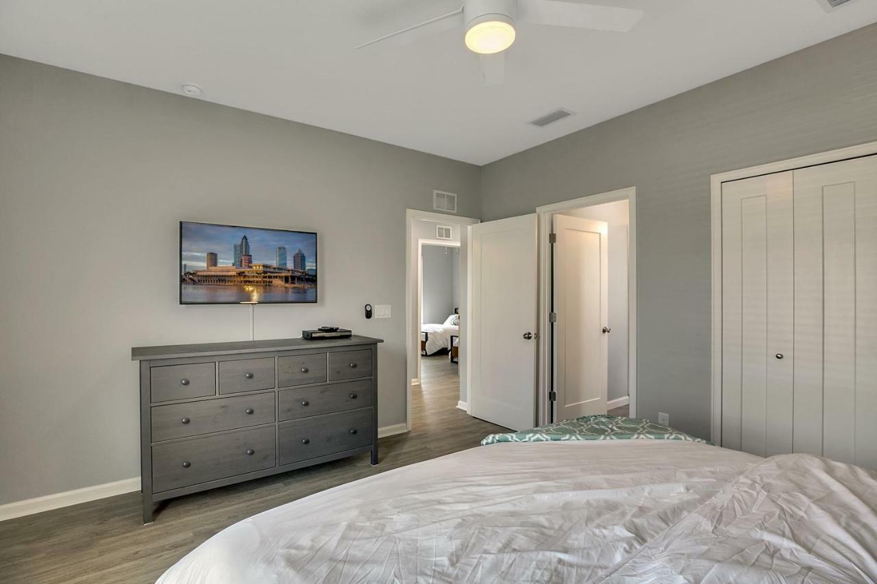 New 3/2 Duplex Minutes From Heart Of Tampa -Unit B Leilighet Eksteriør bilde