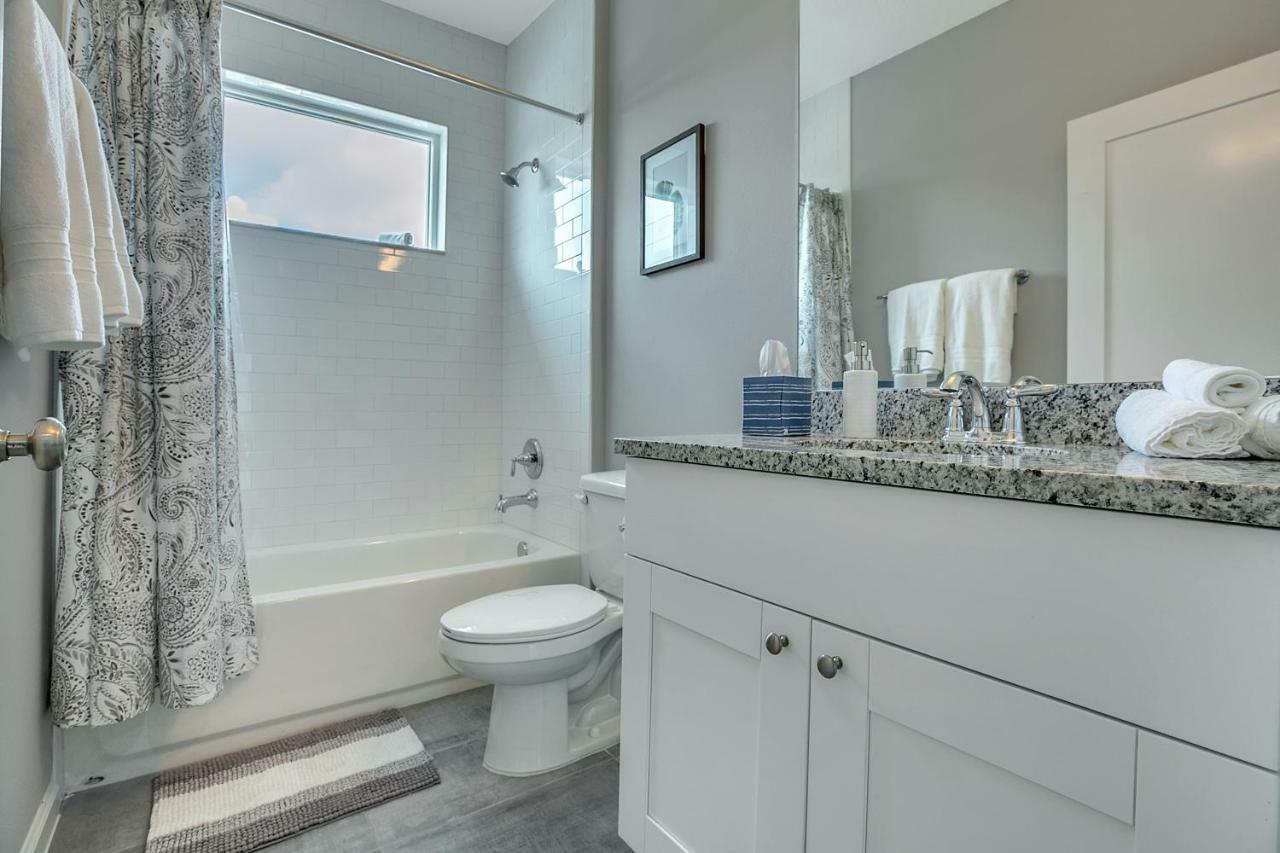 New 3/2 Duplex Minutes From Heart Of Tampa -Unit B Leilighet Eksteriør bilde